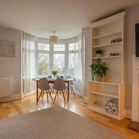 Entire Home In Streatham With Lovely Views & Ultra Fast Wi-Fi Norbury  Ngoại thất bức ảnh